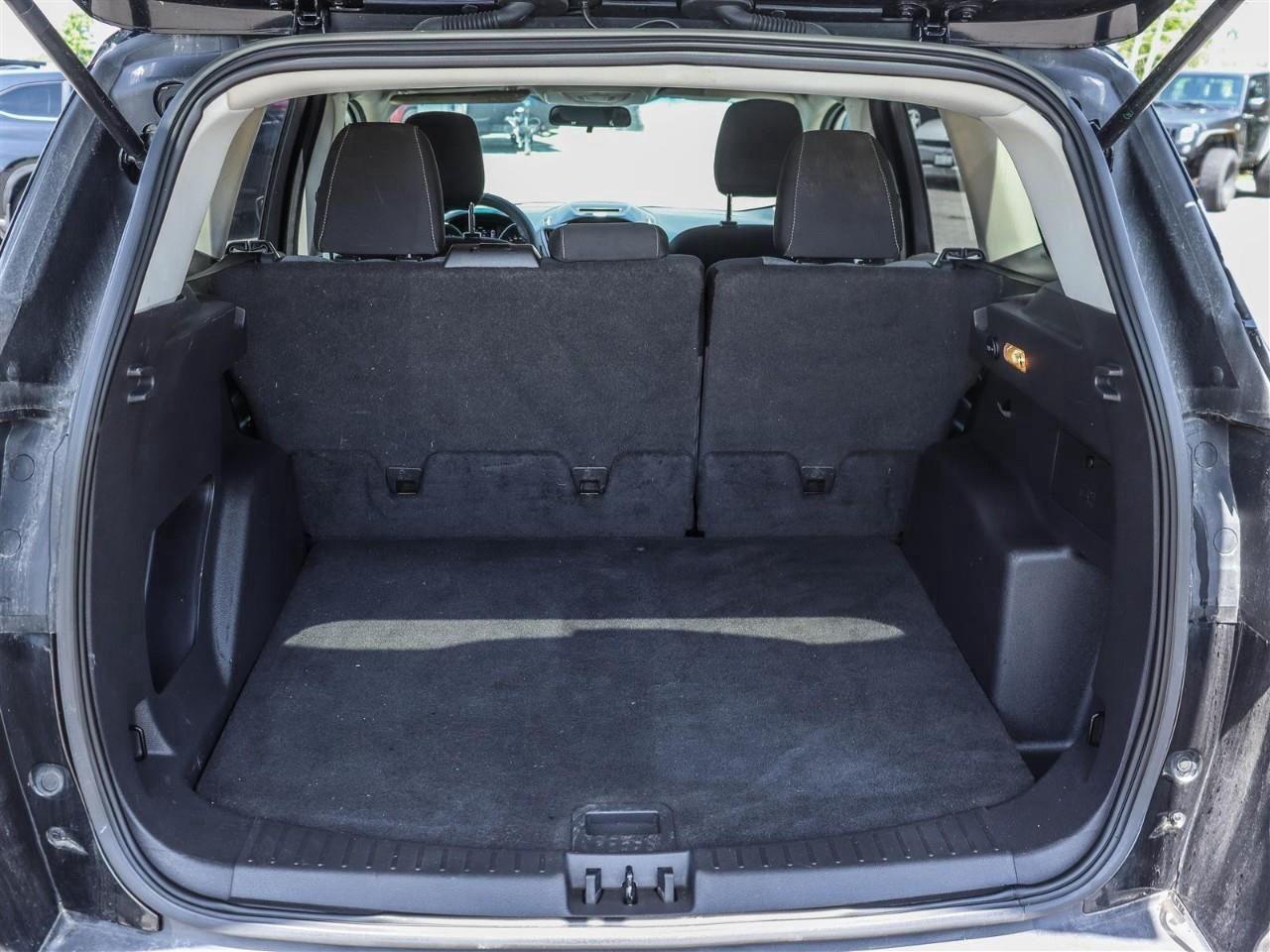 2017 Ford Escape SE 4dr 4x4 Photo