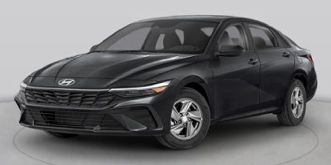 Used 2025 Hyundai Elantra Preferred for sale in Regina, SK