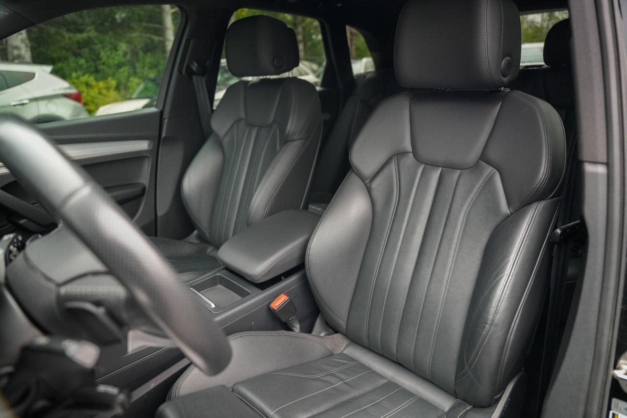 2018 Audi Q5 S-Line 2.0T Progressiv Quattro Photo
