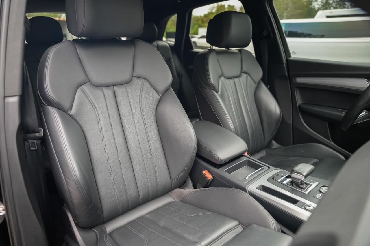 2018 Audi Q5 S-Line 2.0T Progressiv Quattro Photo