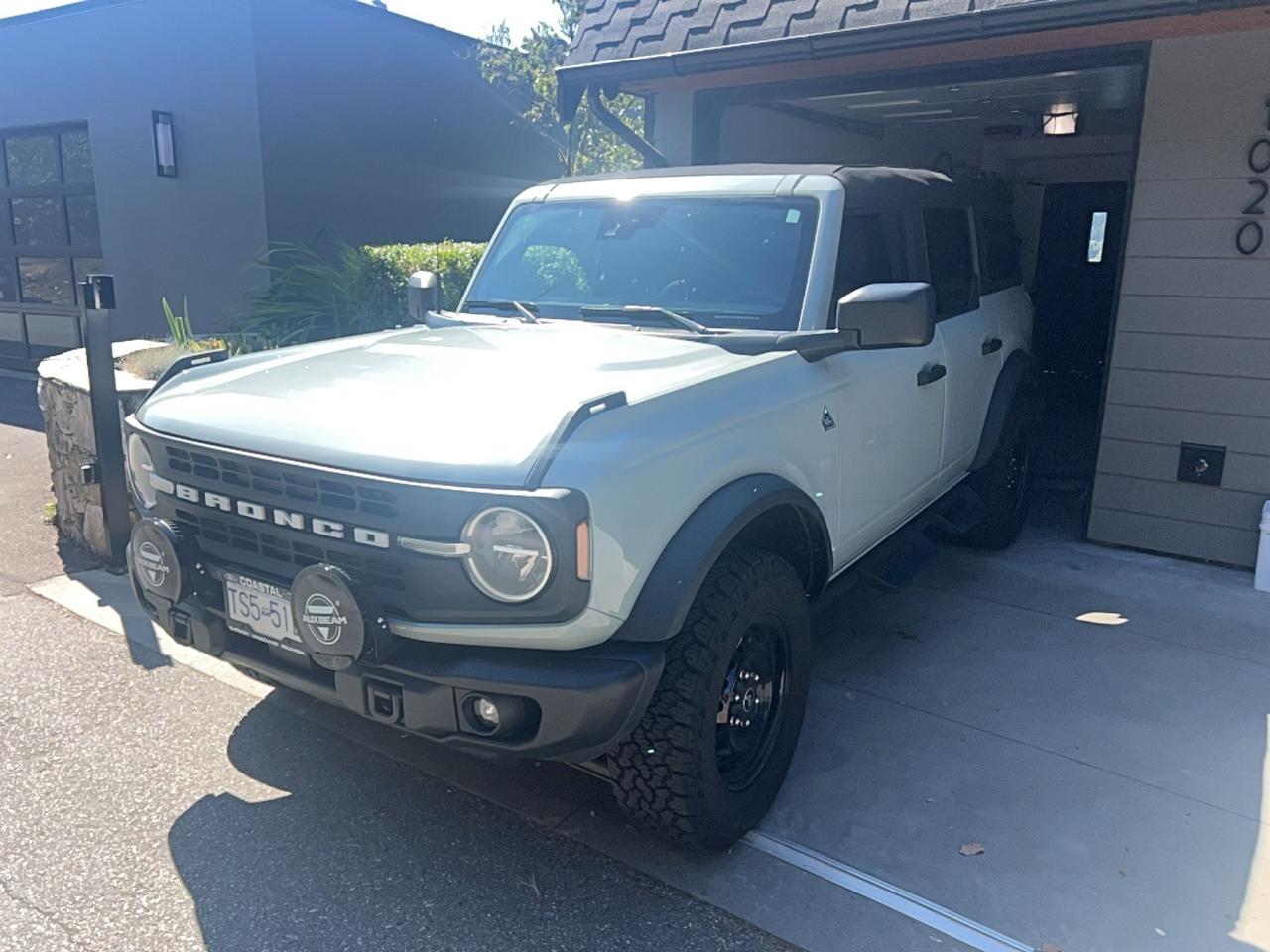 Used 2023 Ford Bronco Base for sale in Burnaby, BC
