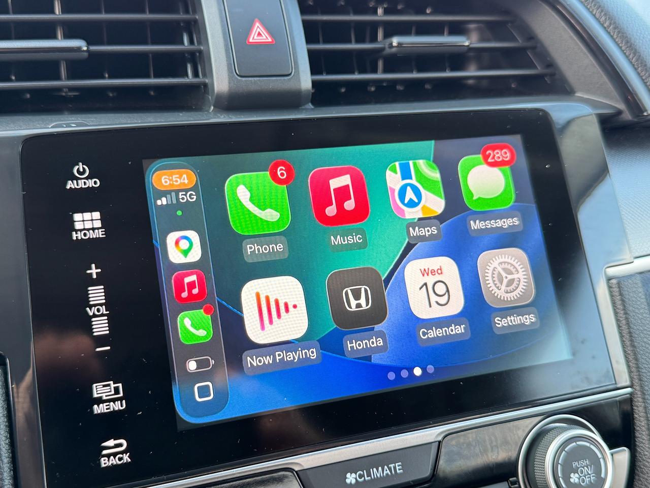 2016 Honda Civic LX+CLEAN CARFAX+ApplePlay+A/C Photo