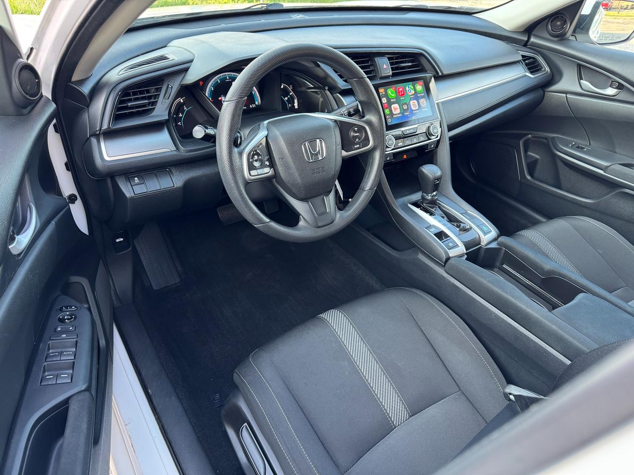 2016 Honda Civic LX+CLEAN CARFAX+ApplePlay+A/C Photo