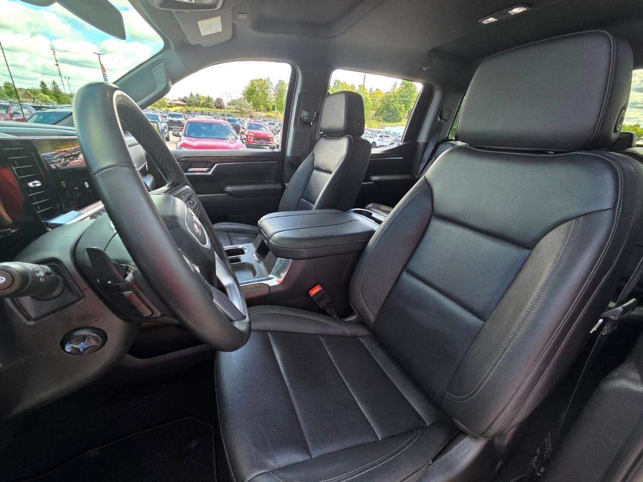 2025 GMC Sierra 1500 Crew Cab Short Box 4-Wheel Drive SLT Photo