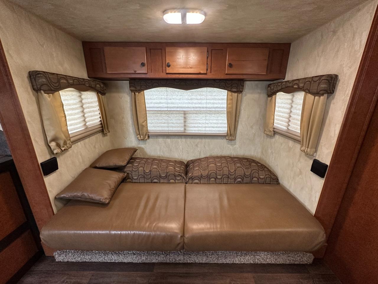 2016 Snow River 246RKS 
