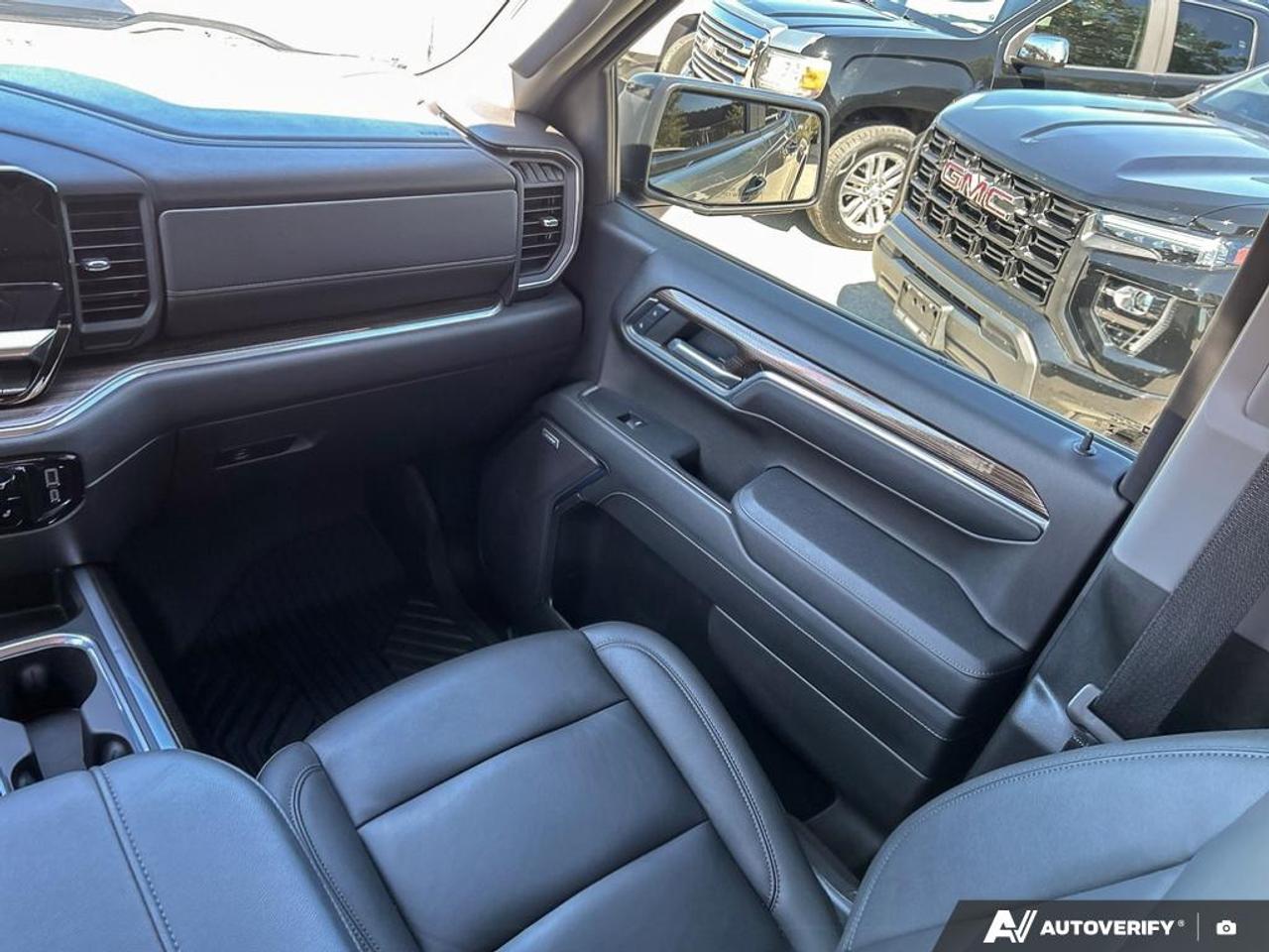 2024 Chevrolet Silverado 1500 LT Trail Boss POWER SUNROOF | TRAILBOSS PREMIUM PKG | DARK ESSEN Photo