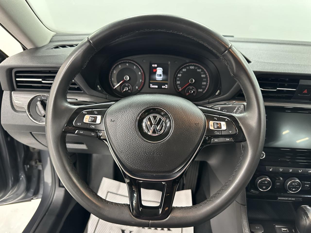 2021 Volkswagen Passat HIGHLINE Photo33