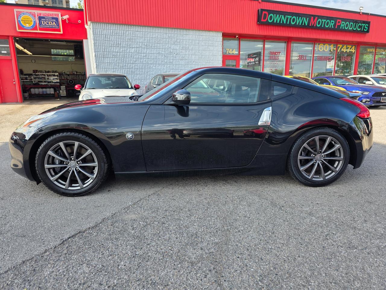 2010 Nissan 370Z TOURING Photo2