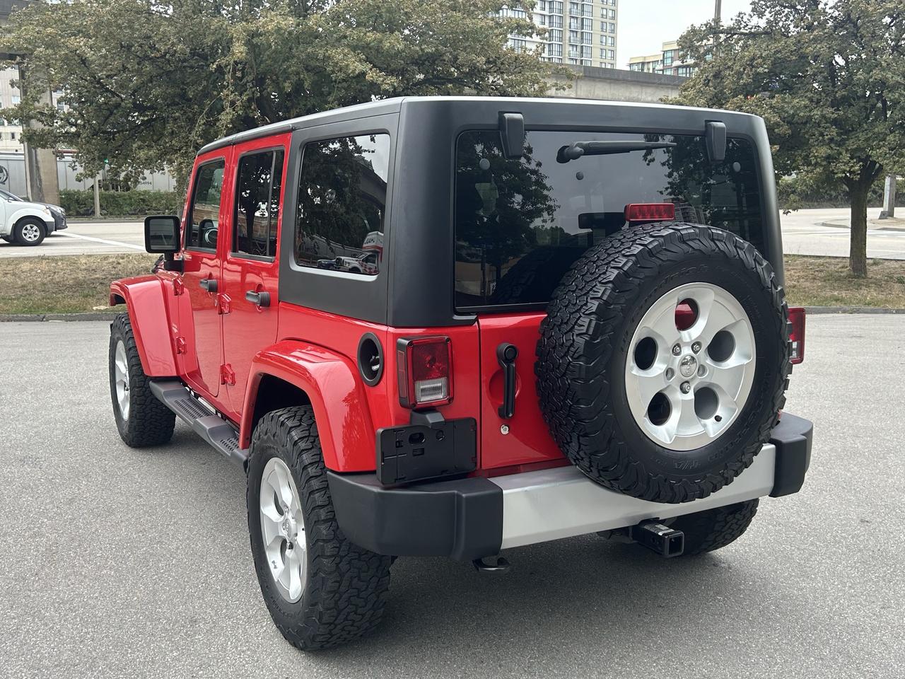2014 Jeep Wrangler Sahara - Photo #3