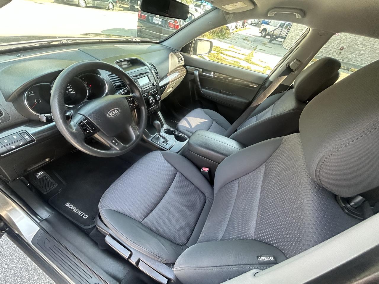 2012 Kia Sorento FWD 4dr I4 GDI Auto - Photo #9