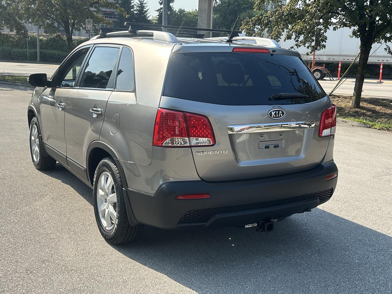 2012 Kia Sorento FWD 4dr I4 GDI Auto - Photo #3