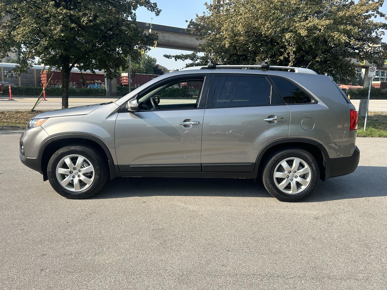 2012 Kia Sorento FWD 4dr I4 GDI Auto - Photo #2