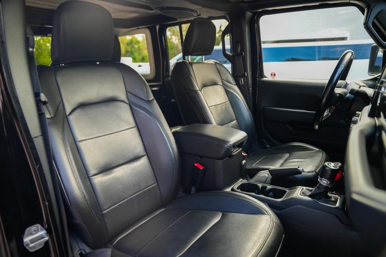 2020 Jeep Wrangler Unlimited Sahara Photo