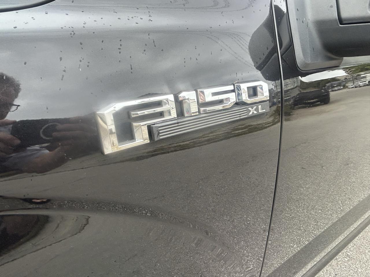2015 Ford F-150 XL - Photo #12