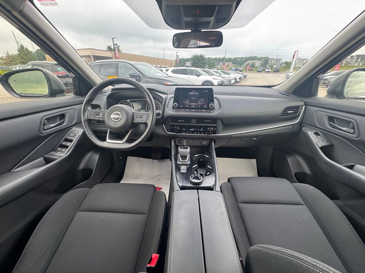 2024 Nissan Rogue AWD S Photo