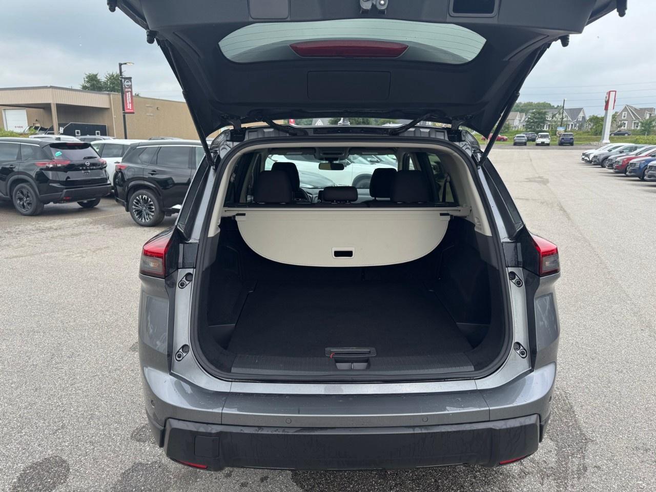 2024 Nissan Rogue AWD S Photo