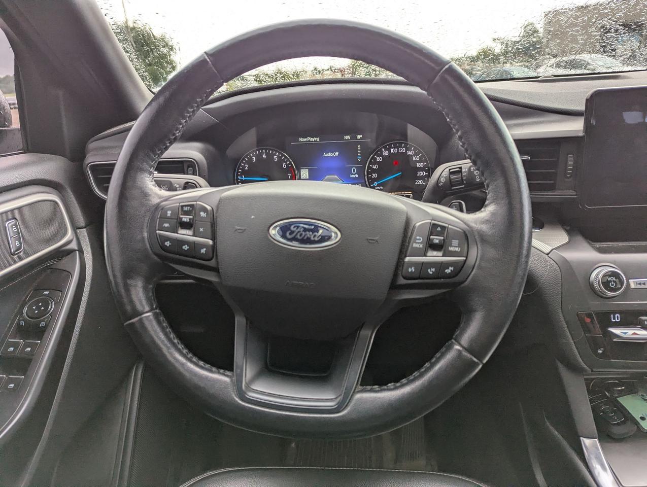 2020 Ford Explorer XLT 4WD Photo