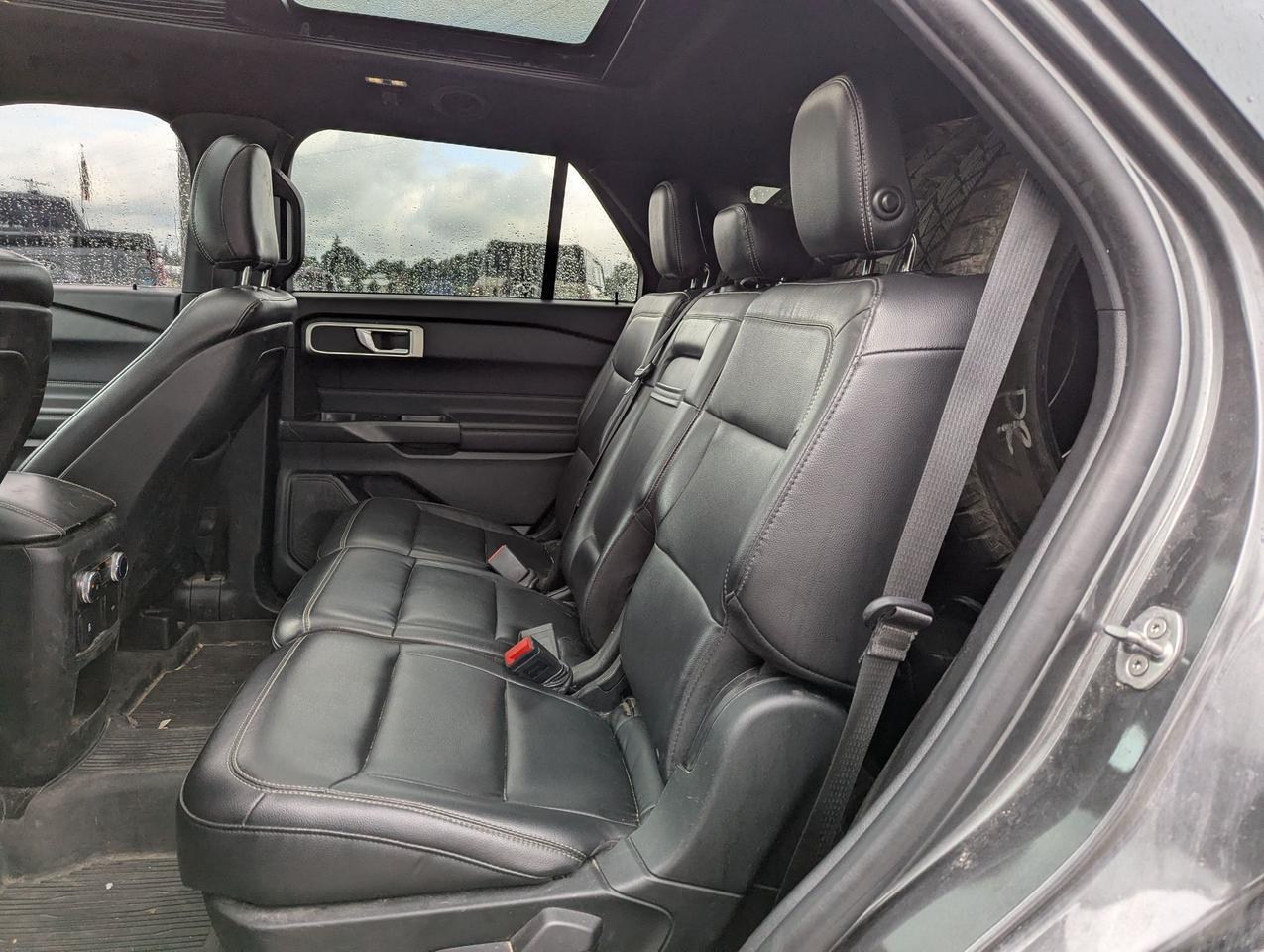 2020 Ford Explorer XLT 4WD Photo