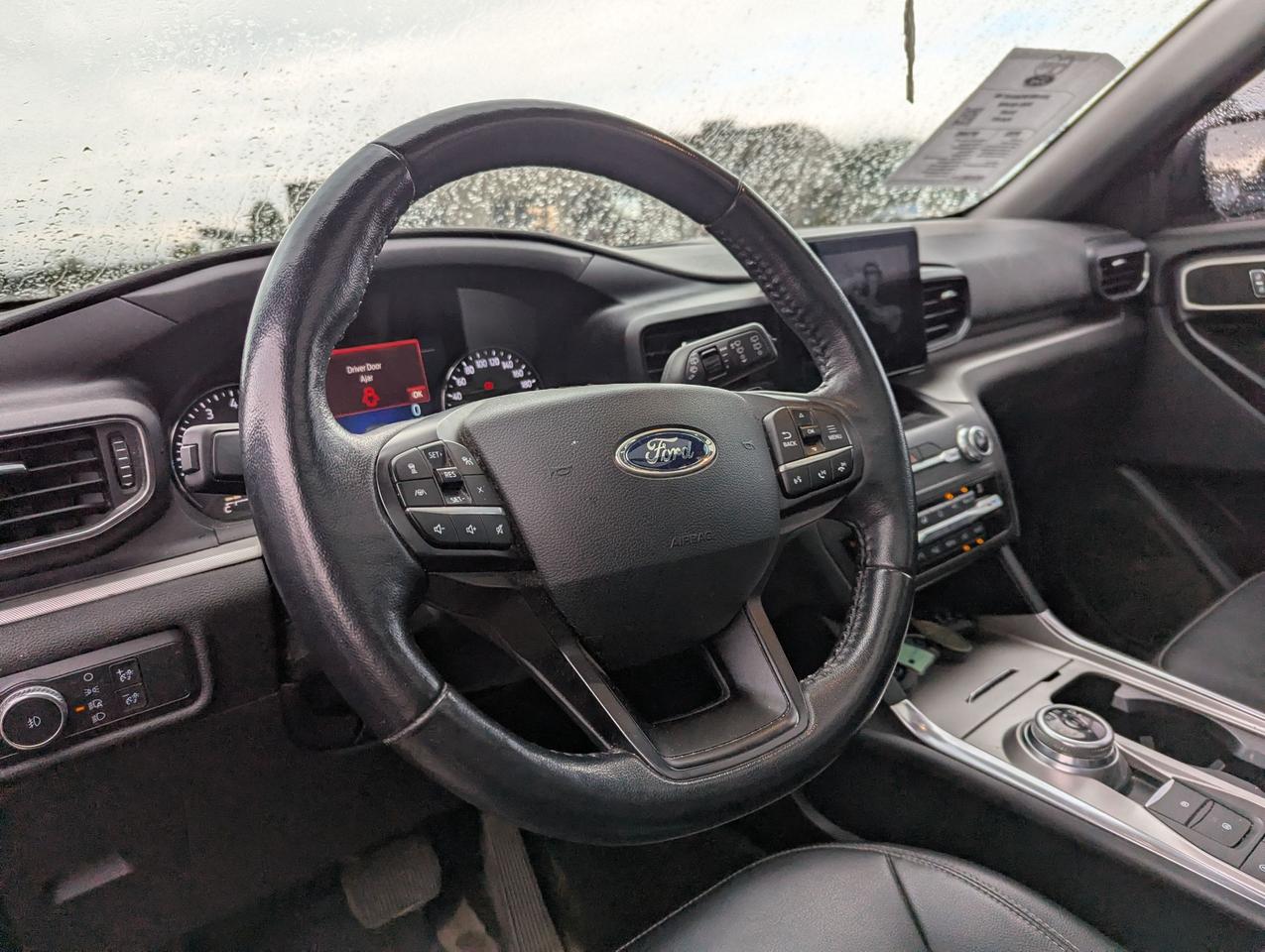 2020 Ford Explorer XLT 4WD Photo