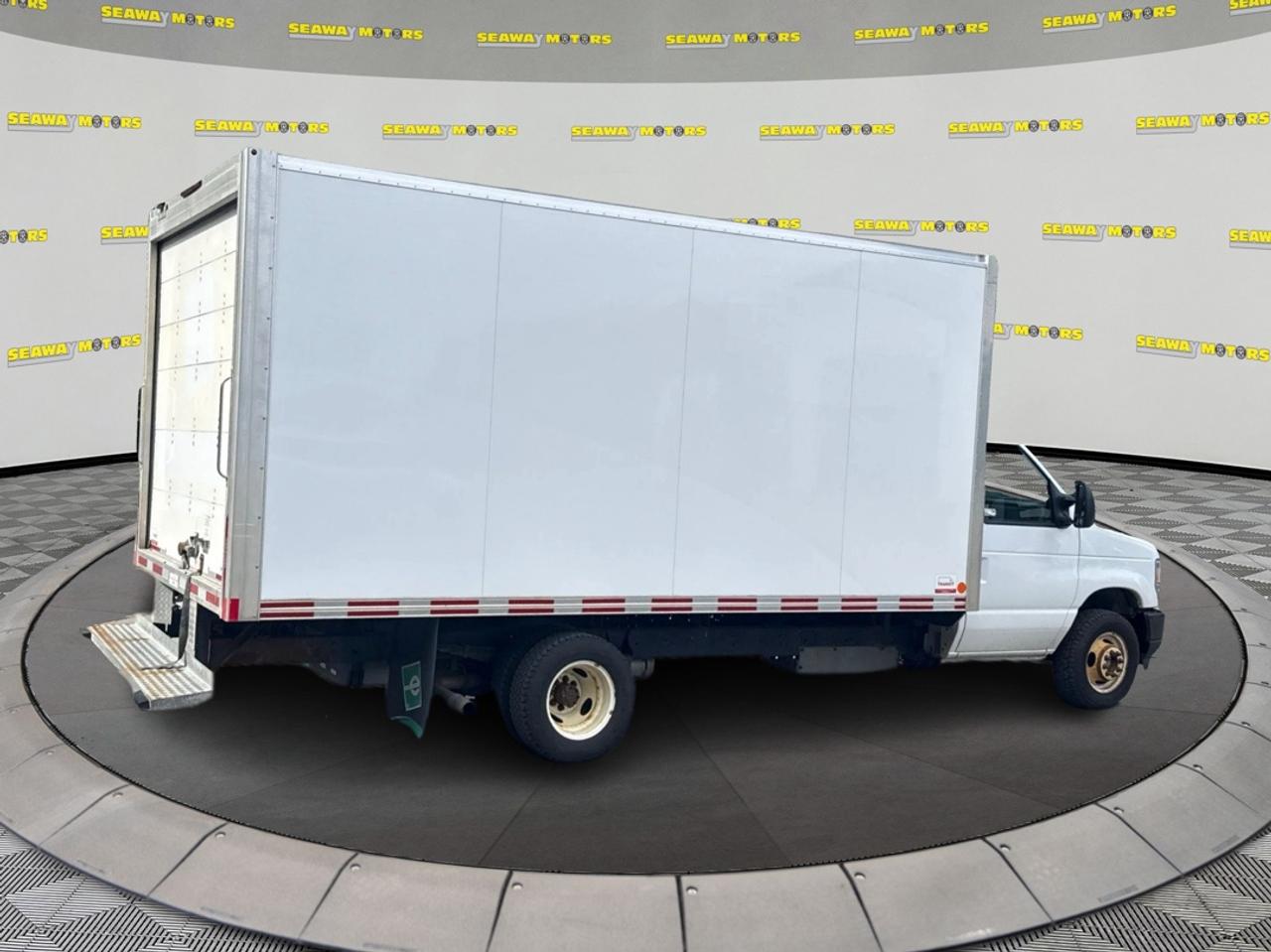 2024 Ford E450 16 feet long Photo2