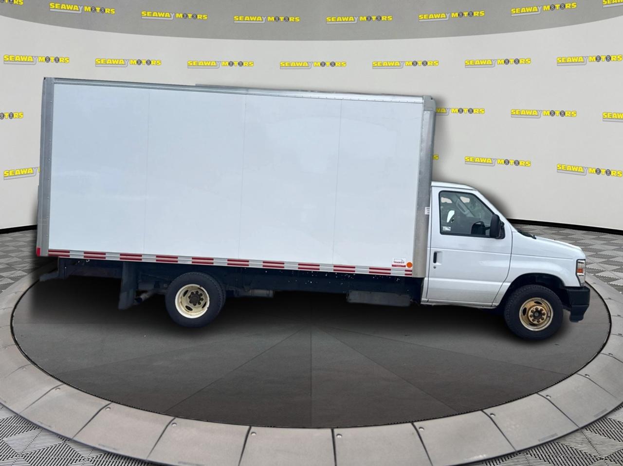 2024 Ford E450 16 feet long Photo1