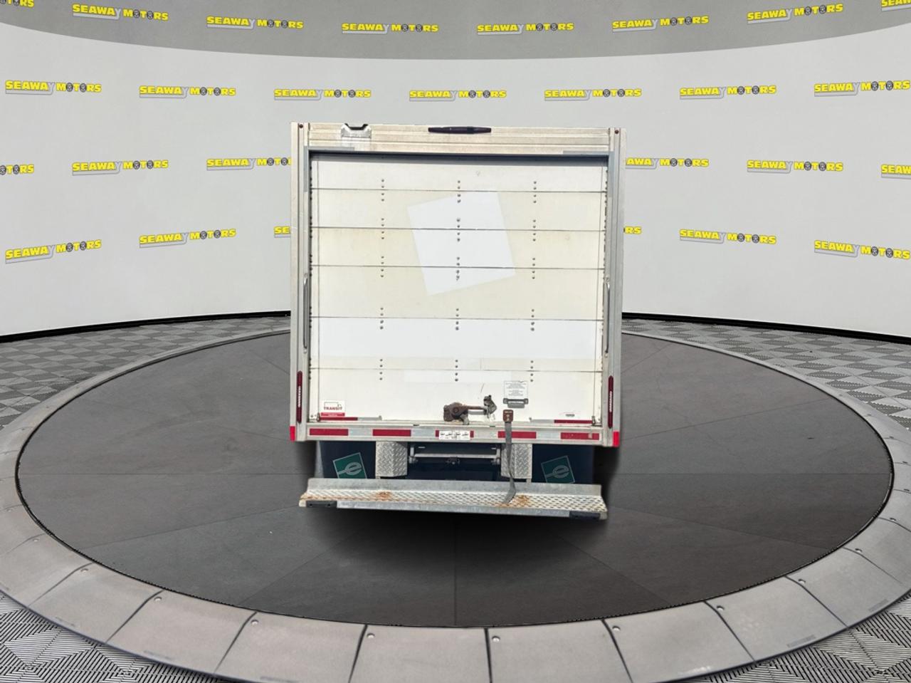 2024 Ford E450 16 feet long Photo3