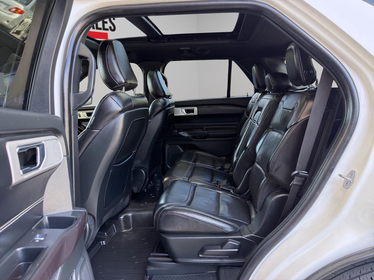 2020 Ford Explorer ST 4WD3.0LEcoBoostV6—Twin Turbo/Heated&CooledLeather/B&O Sound/Twin-Panel Moonroof/360 Camera Photo