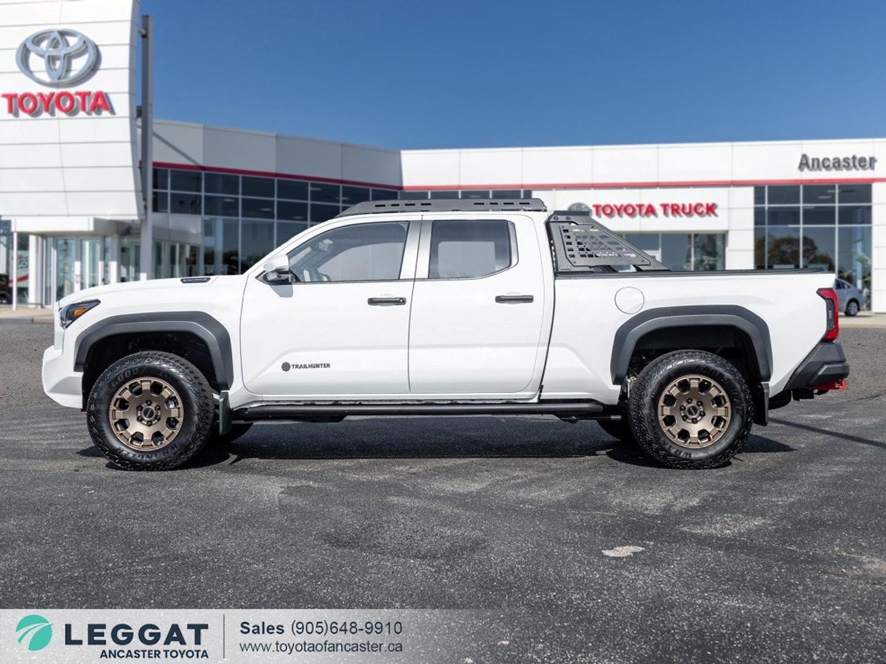 2025 Toyota Tacoma TRAIL HUNTER Photo2