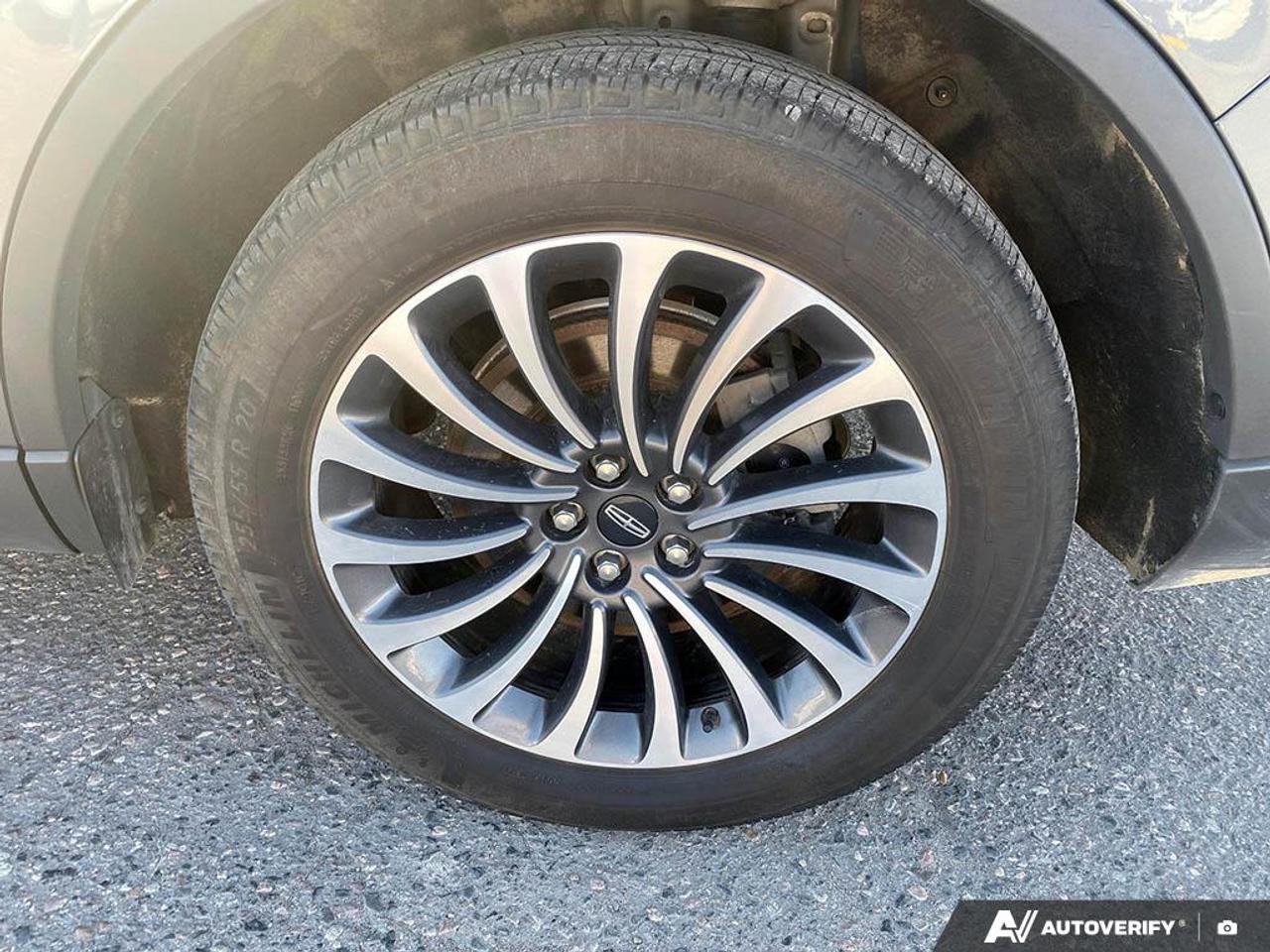 2023 Lincoln Aviator Reserve POWER MOONROOF | LEATHER | HEATED SEATS Photo