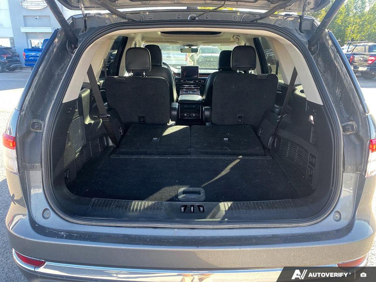 2023 Lincoln Aviator Reserve POWER MOONROOF | LEATHER | HEATED SEATS Photo