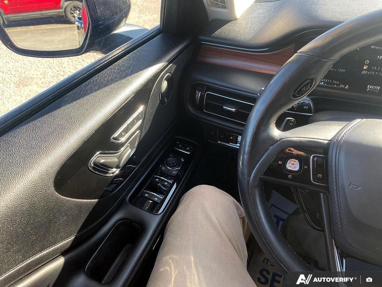 2023 Lincoln Aviator Reserve POWER MOONROOF | LEATHER | HEATED SEATS Photo