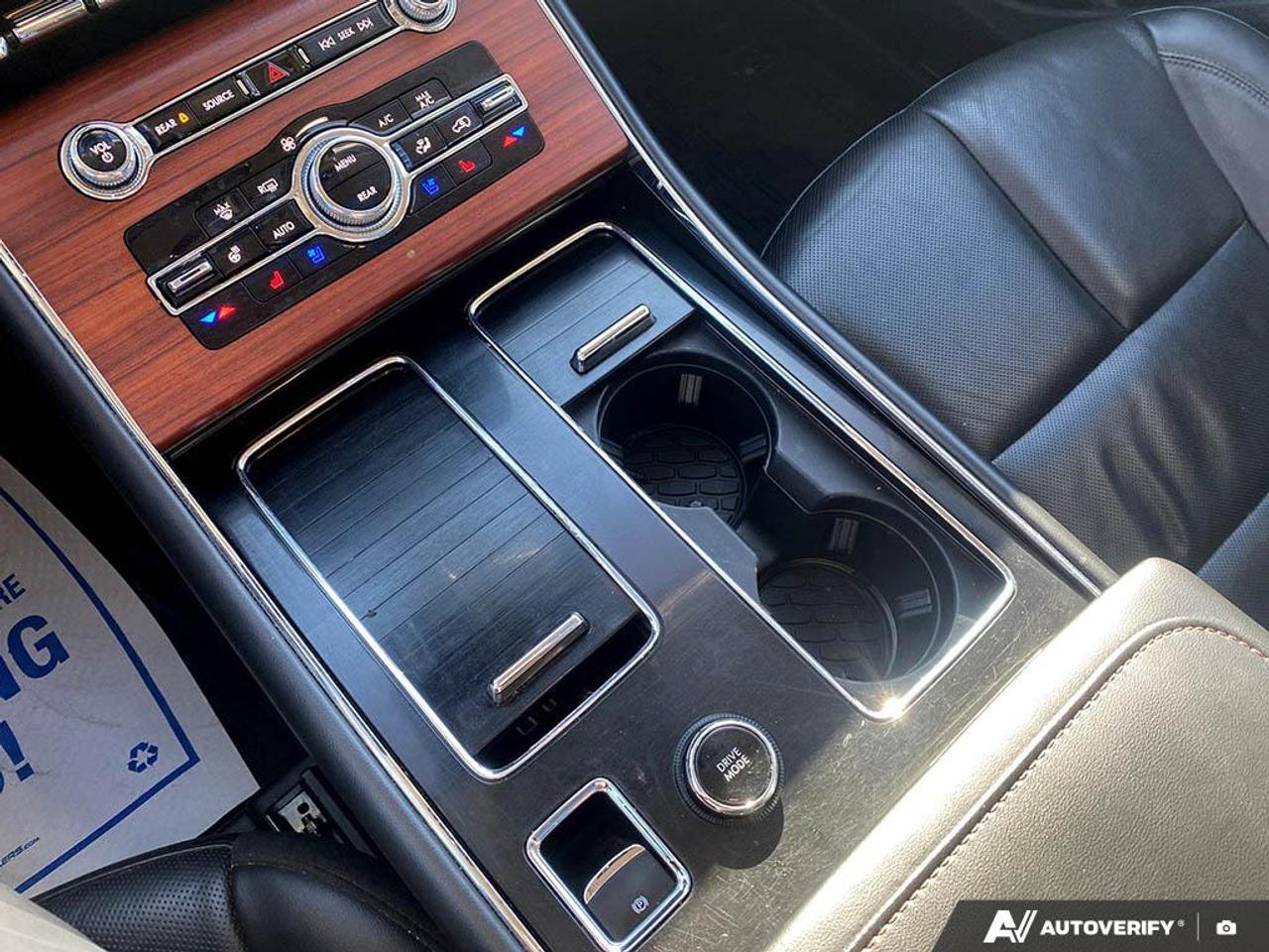 2023 Lincoln Aviator Reserve POWER MOONROOF | LEATHER | HEATED SEATS Photo