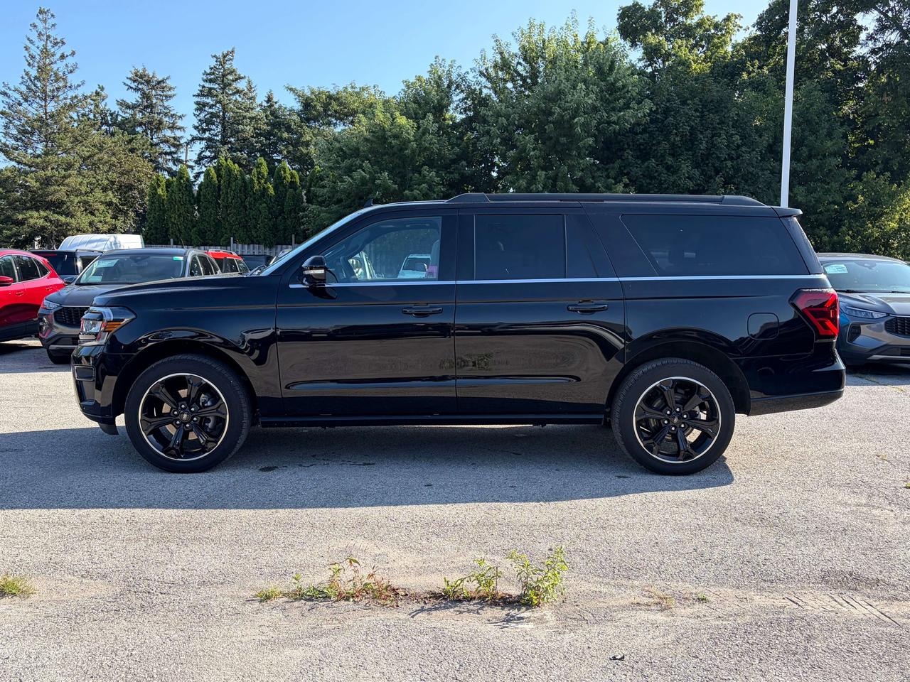 2023 Ford Expedition Limited Stealth Max 4x4 Photo1
