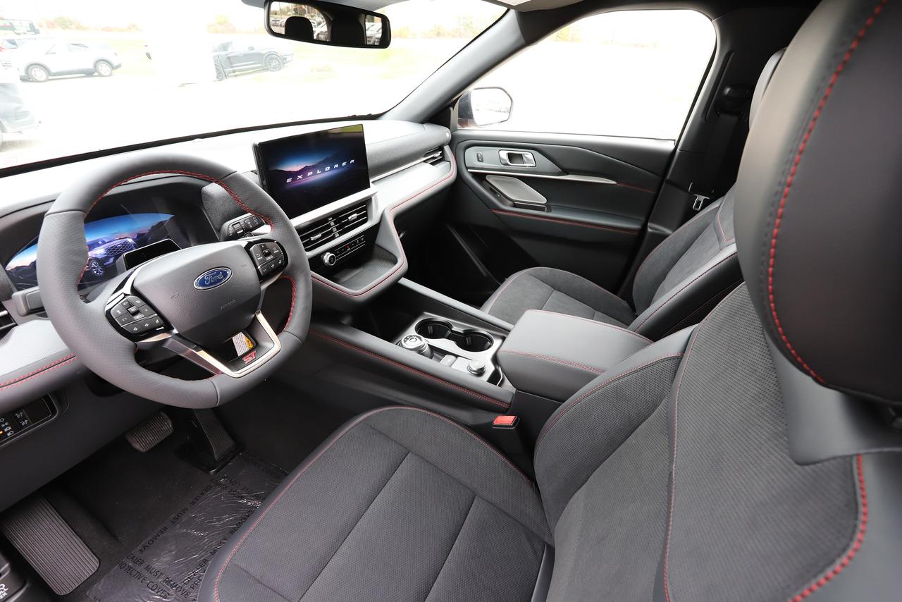 2027 Ford Explorer ST 4WD Photo1