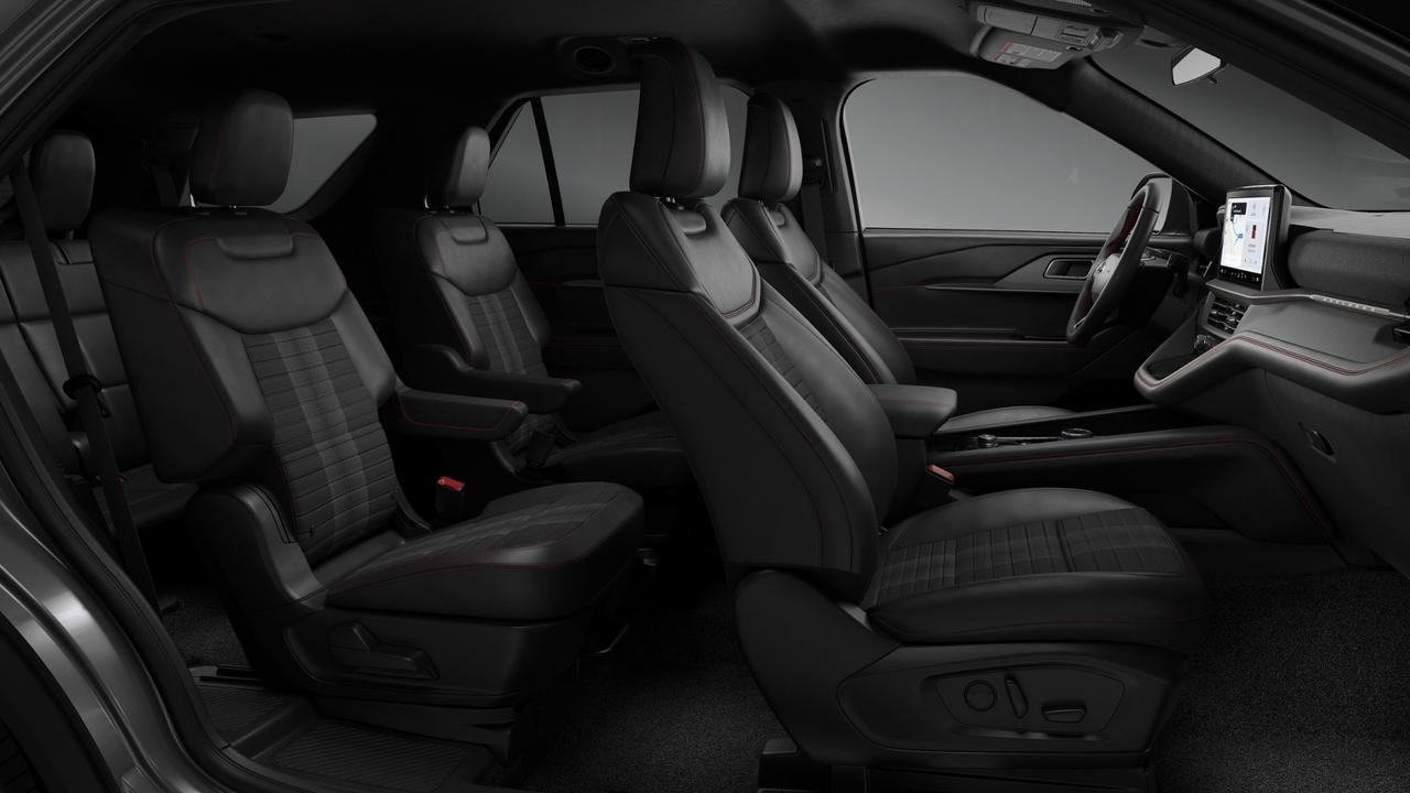 2027 Ford Explorer ST-Line 4WD Photo