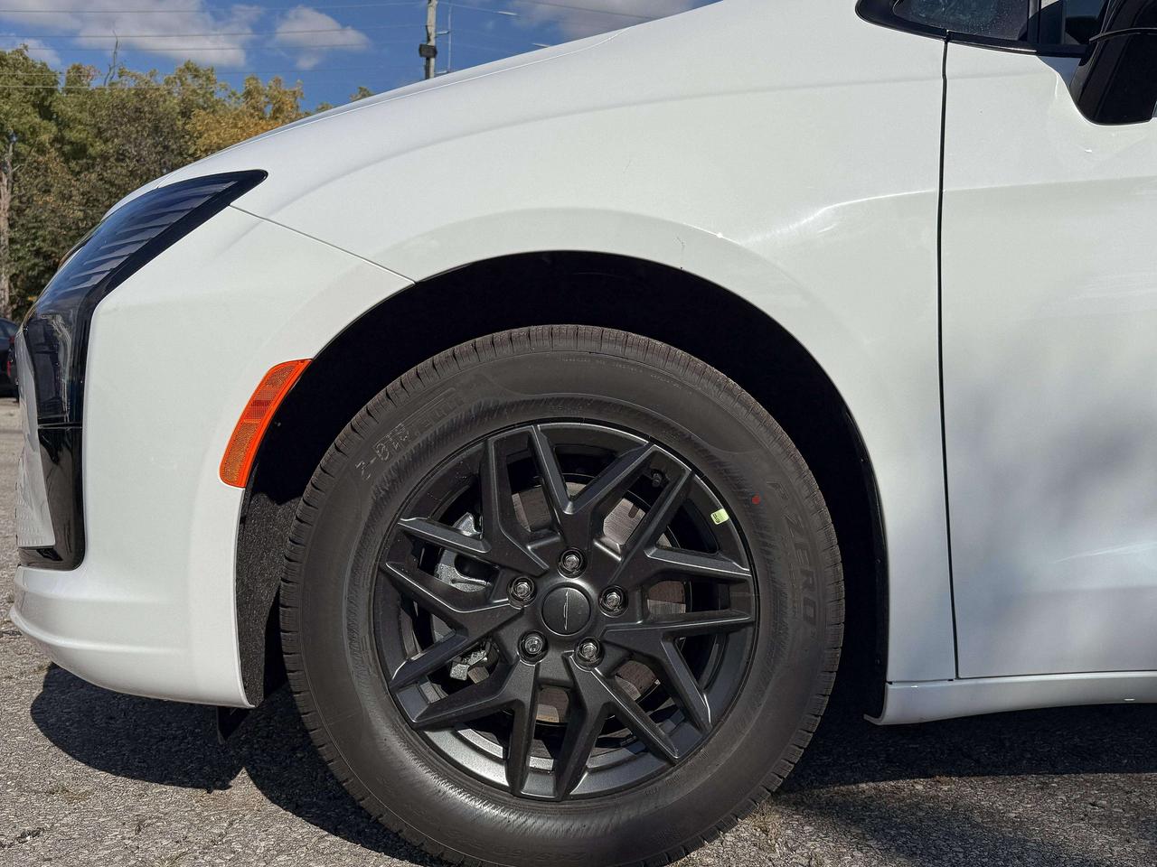 2027 Chrysler Pacifica Select FWD Photo