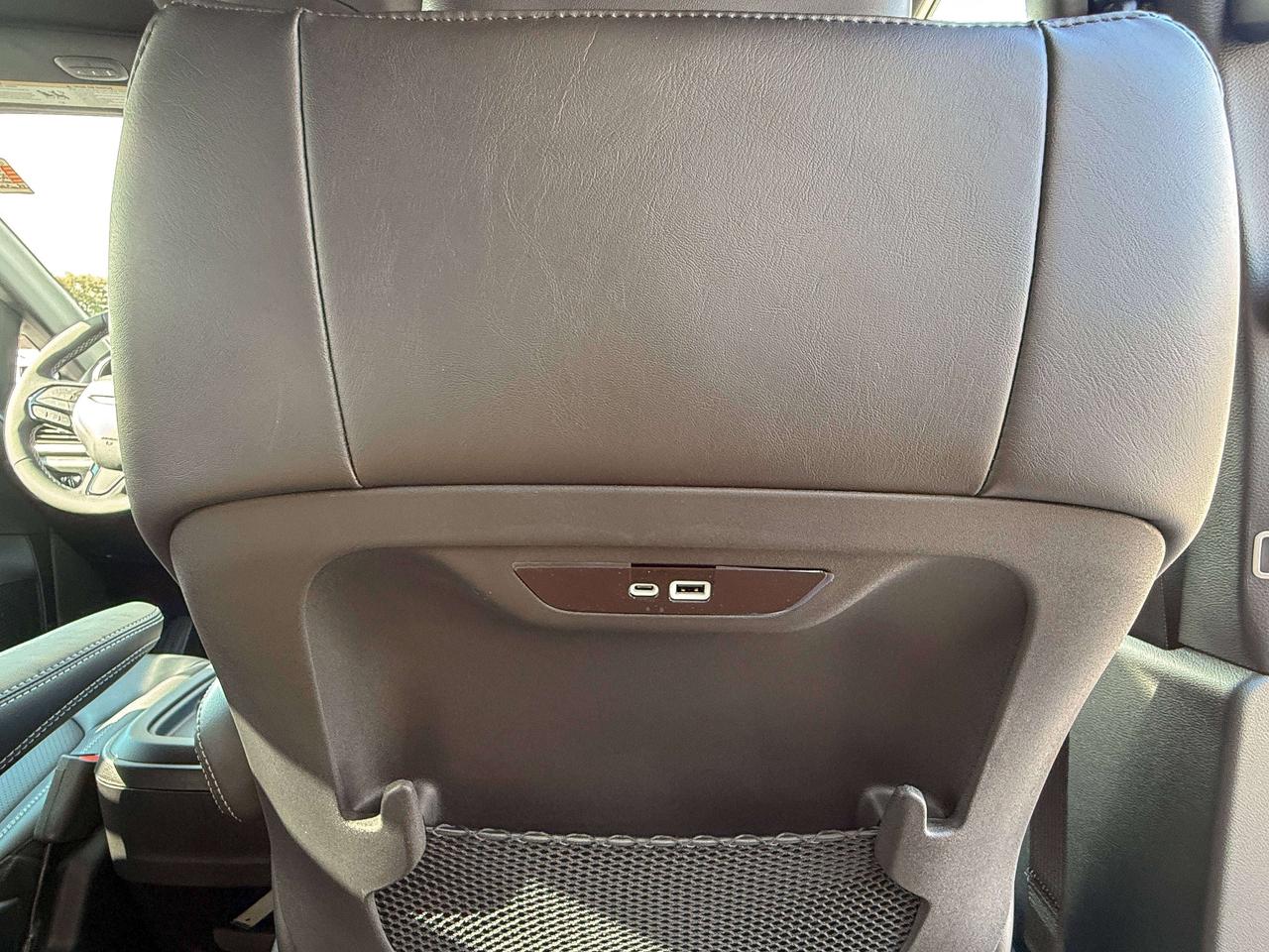 2027 Chrysler Pacifica Select FWD Photo