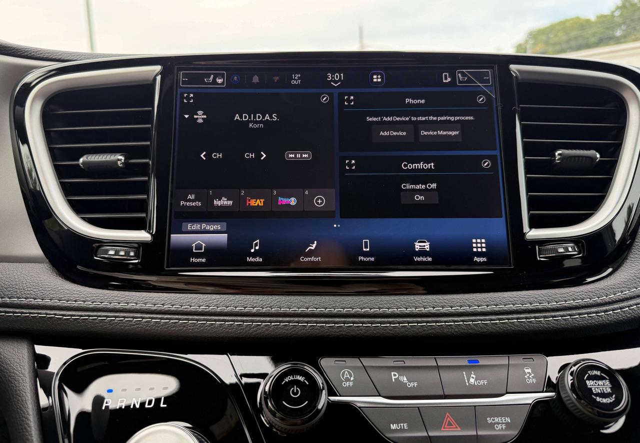 2027 Chrysler Pacifica Select FWD Photo