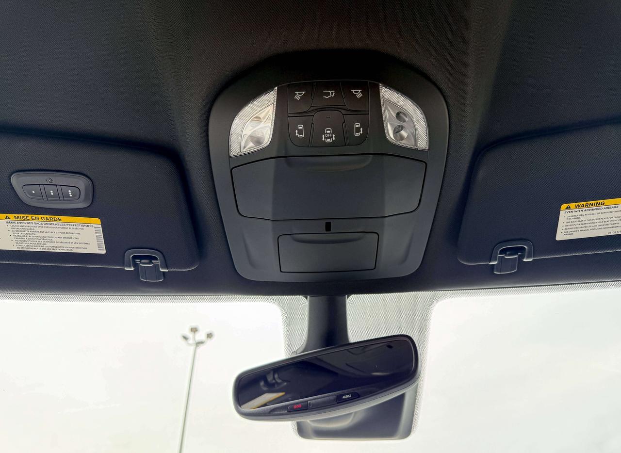 2027 Chrysler Pacifica Select FWD Photo