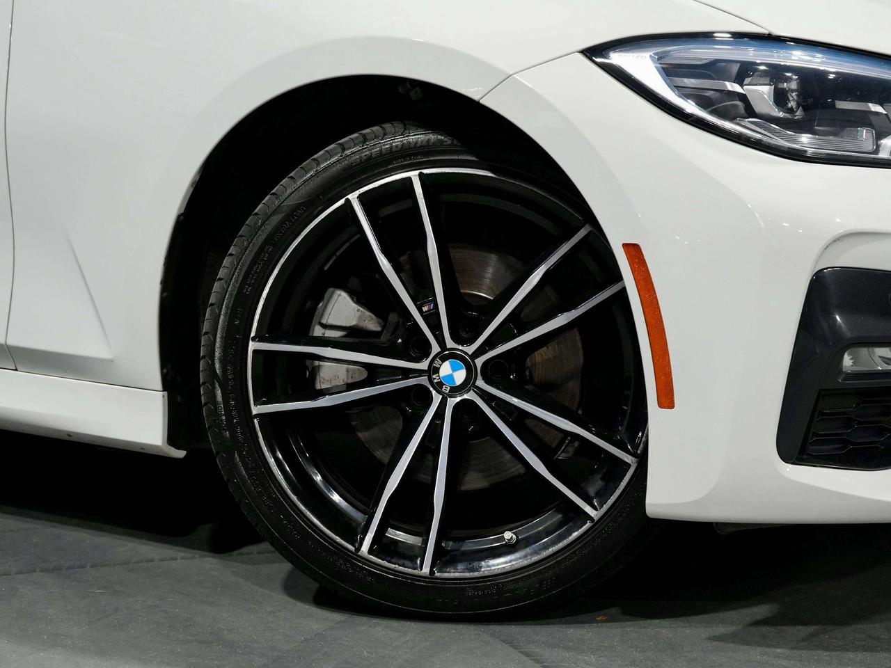 2022 BMW 3 Series xDrive|M PACKAGE|Driver Assist Photo4