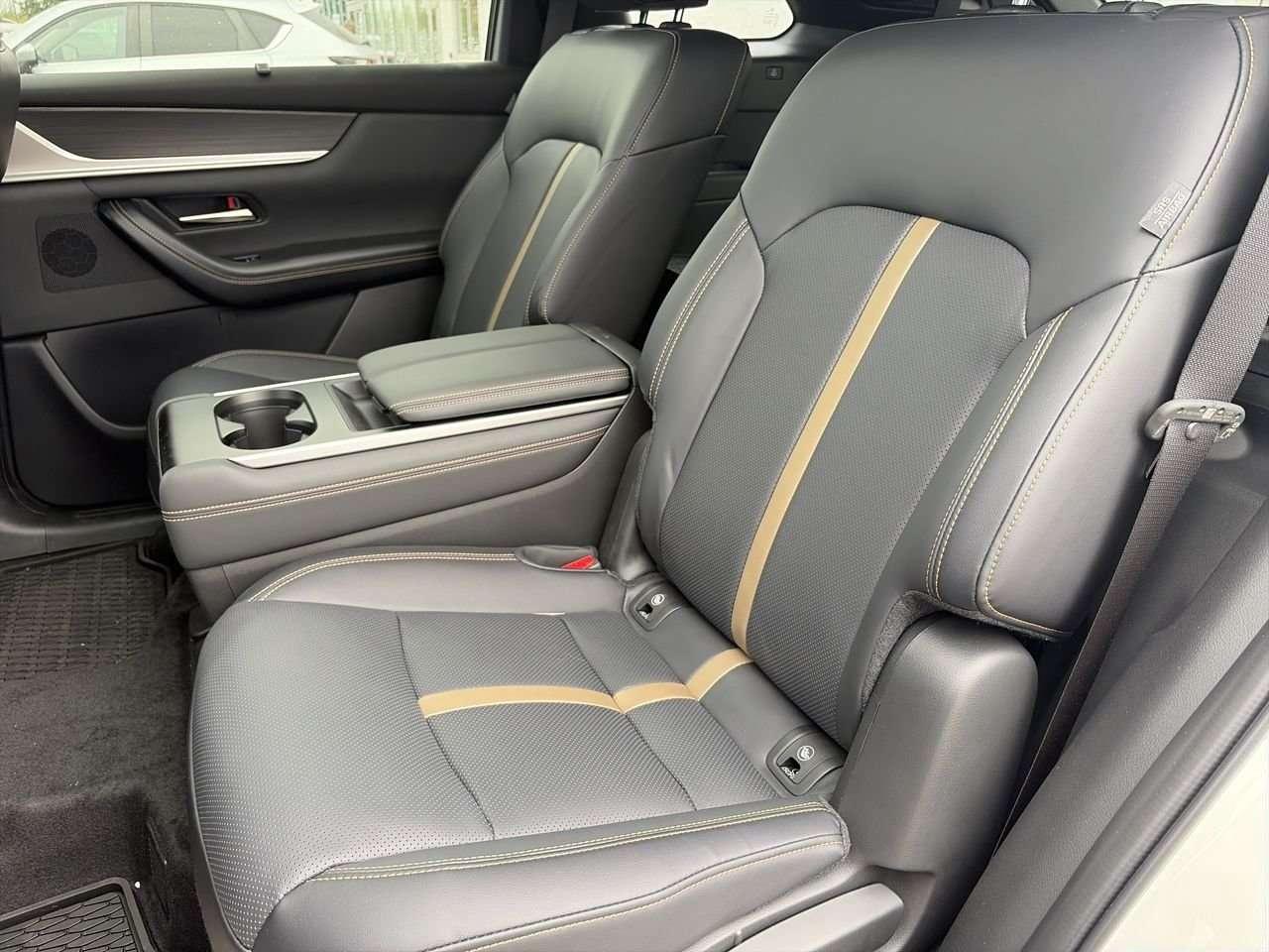 2026 Mazda CX-90 PHEV Signature EXECUTIVE DEMO |  $4000+ IN SAVINGS | FULLY LOADED Photo