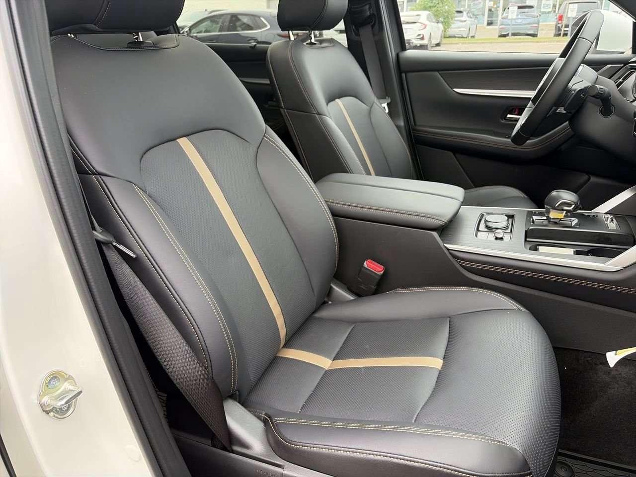 2026 Mazda CX-90 PHEV Signature EXECUTIVE DEMO |  $4000+ IN SAVINGS | FULLY LOADED Photo