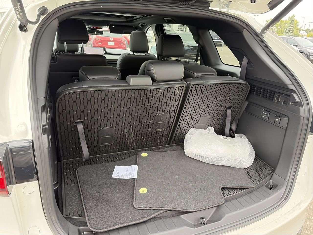 2026 Mazda CX-90 PHEV Signature EXECUTIVE DEMO |  $4000+ IN SAVINGS | FULLY LOADED Photo