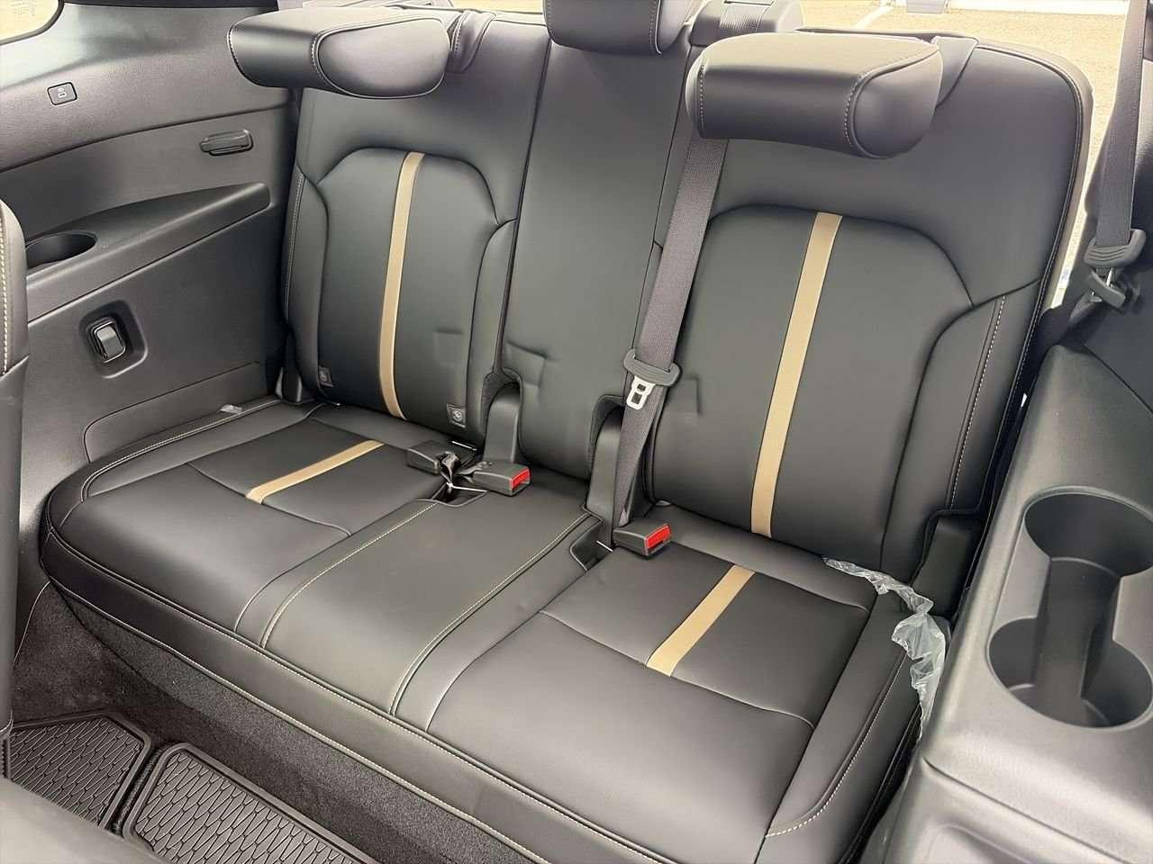 2026 Mazda CX-90 PHEV Signature EXECUTIVE DEMO |  $4000+ IN SAVINGS | FULLY LOADED Photo