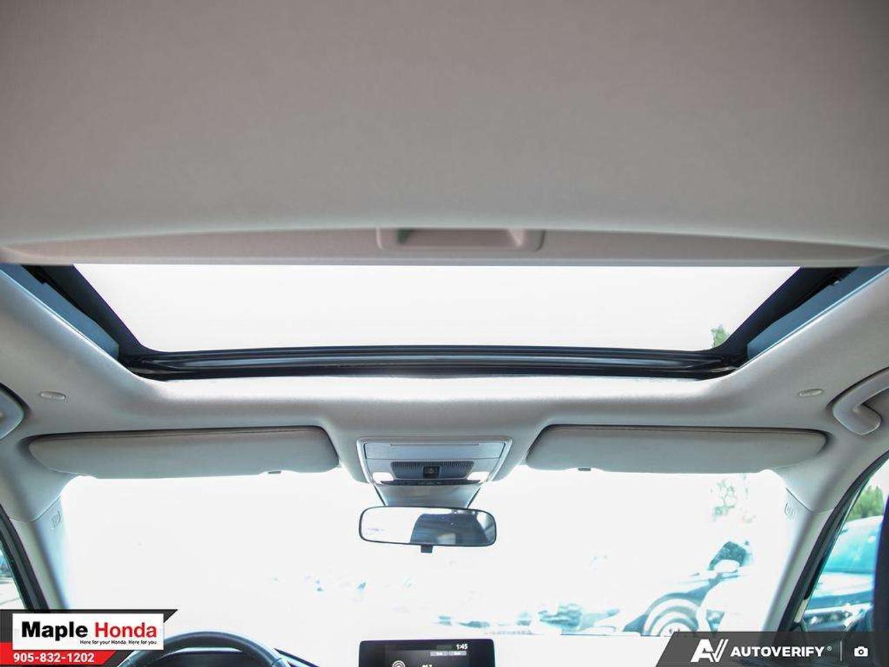 2025 Honda CR-V Sunroof| Heated Seats | Auto Start| Carplay Photo