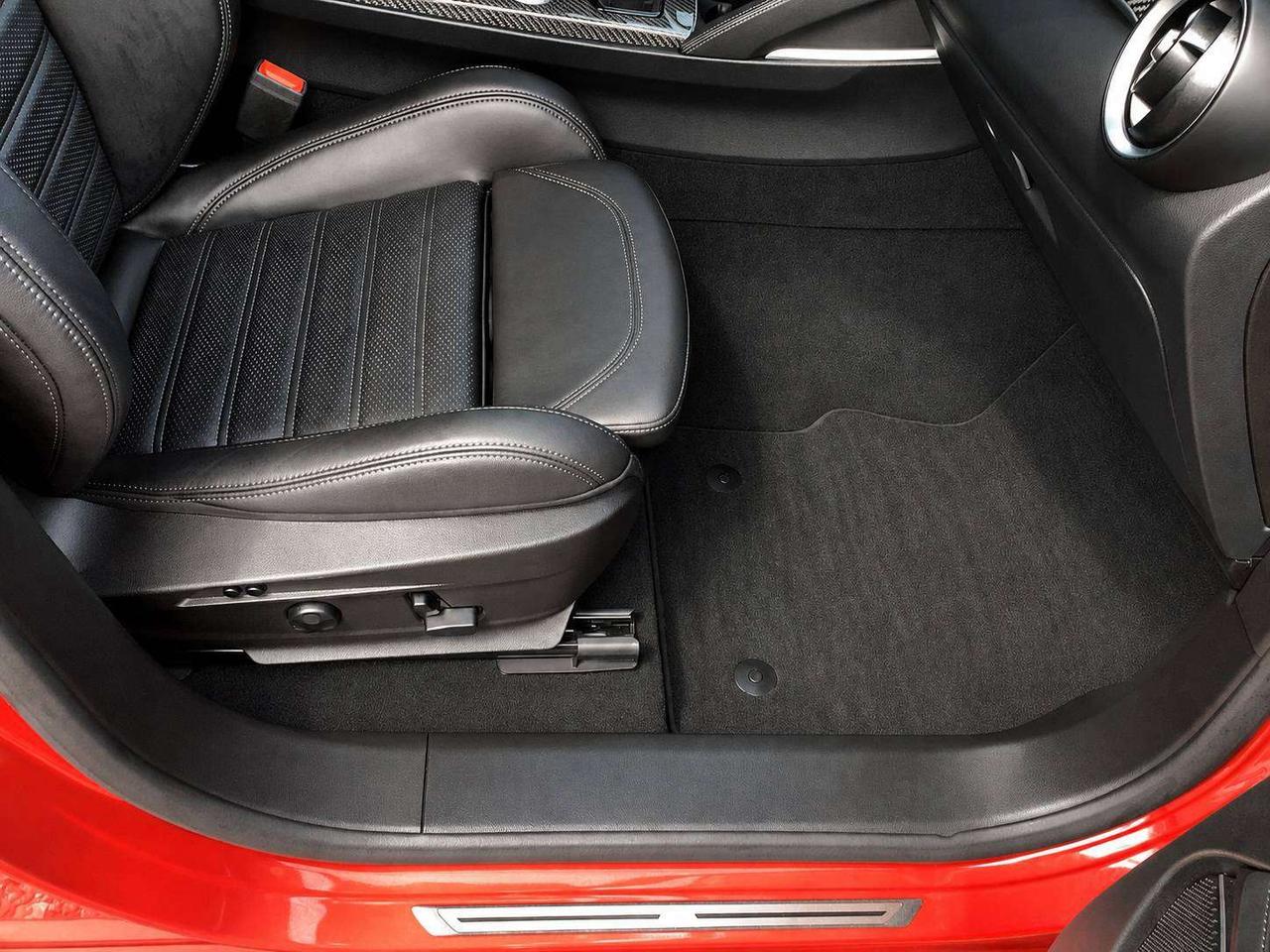 2022 Alfa Romeo Stelvio Quadrifoglio | 505HP | Performance SUV | AWD Photo