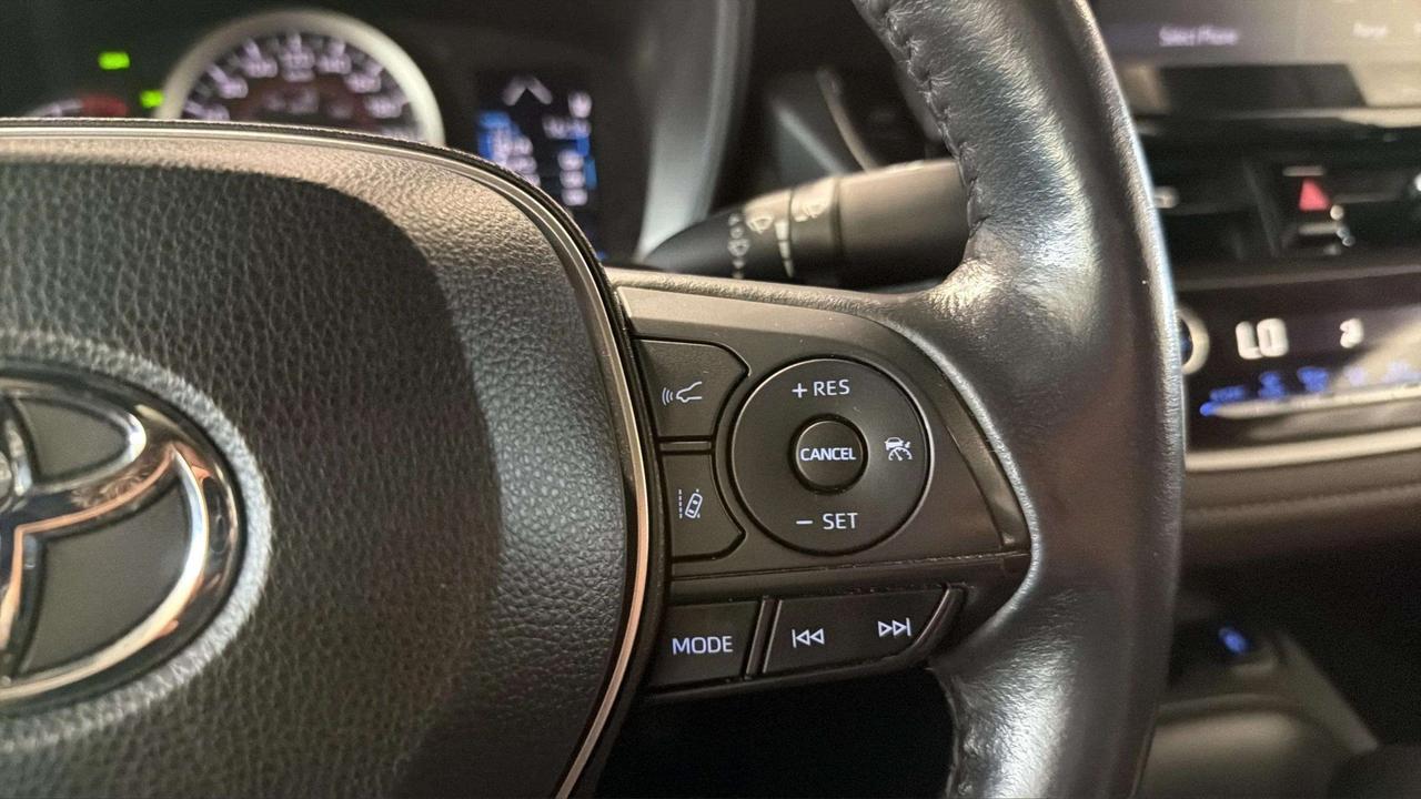 2022 Toyota Corolla SE| CLEAN CARFAX | PUSH START | CARPLAY| HTD SEATS Photo