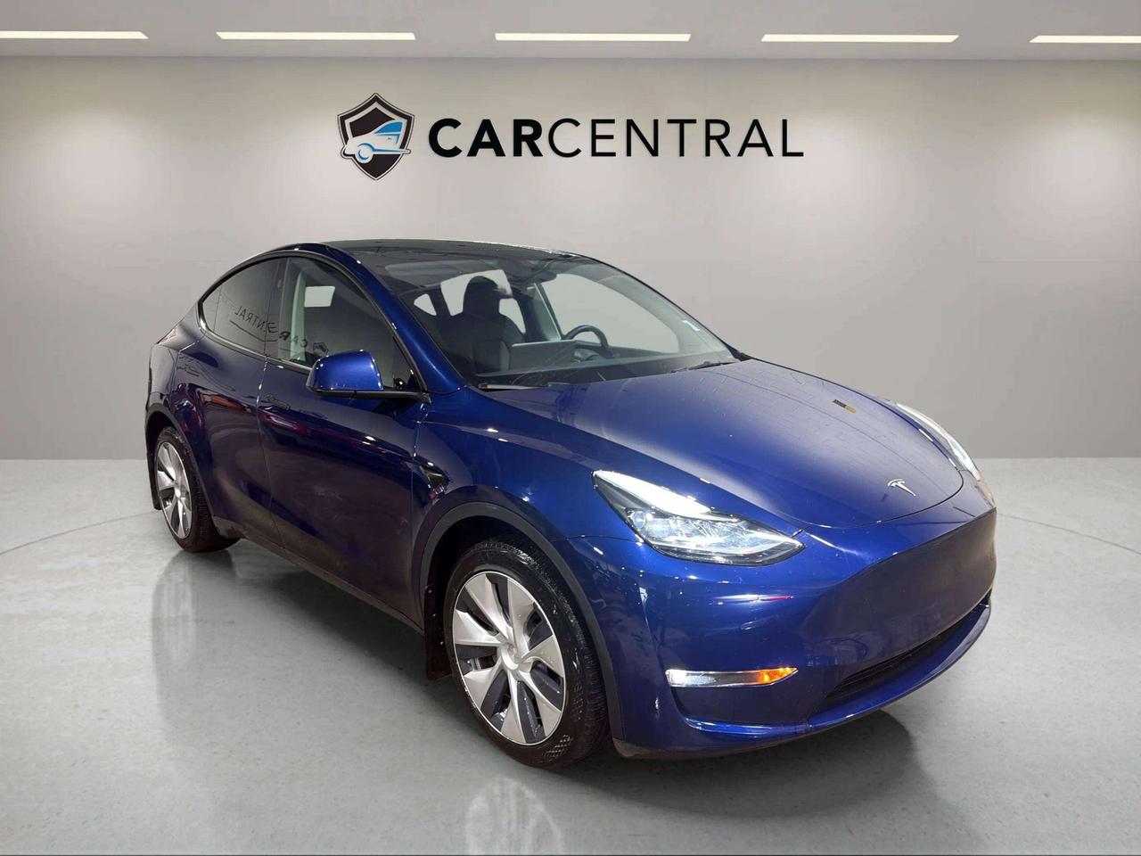 2024 Tesla Model Y LONG RANGE | CLEAN CARFAX| 1OWNER|GLASS ROOF| AWD Photo