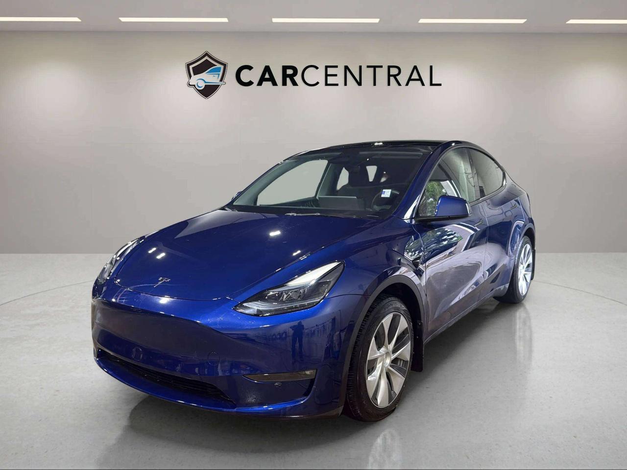 2024 Tesla Model Y LONG RANGE | CLEAN CARFAX| 1OWNER|GLASS ROOF| AWD Photo