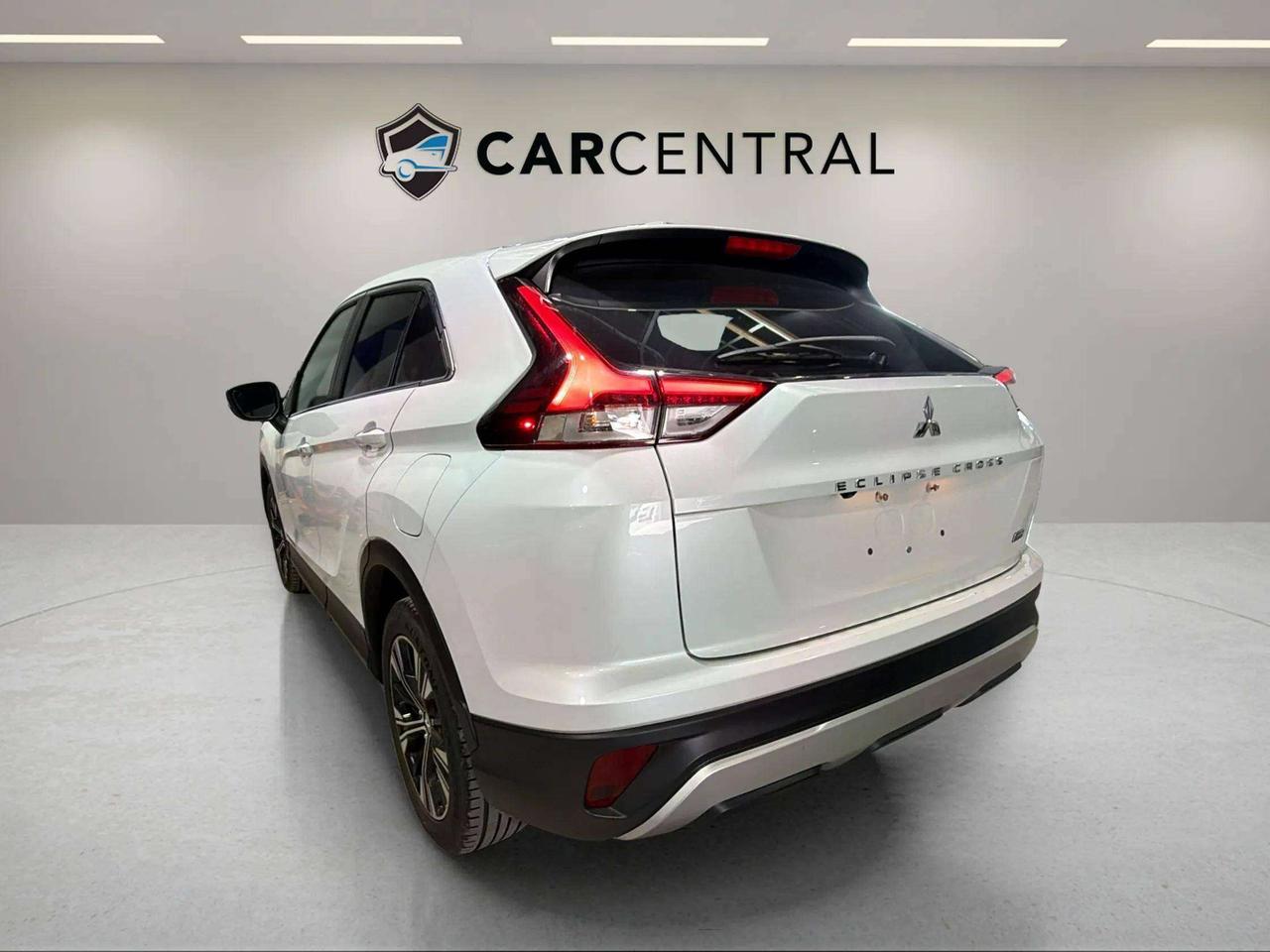 2022 Mitsubishi Eclipse Cross SE | PUSH START | AWD | HEATED SEATS | CARPLAY Photo